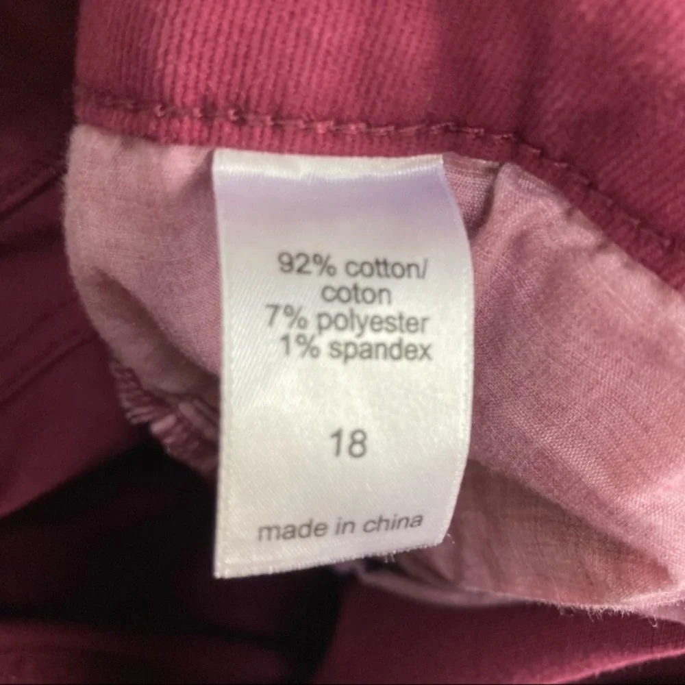Maurices Skinny‎ Cropped Jeans Wine Color Mid Rise Women’s Sz 18
